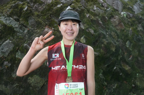 [2026의병마라톤대회]여자 풀코스 우승 문이경미 씨
