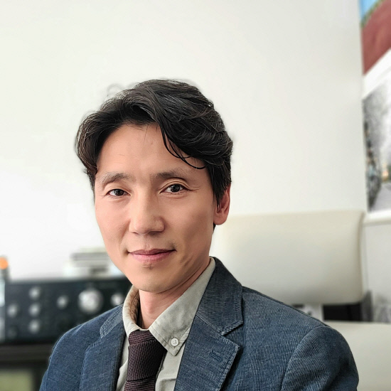 [인터뷰] '마이스 전도사' 김호곤 경남마이스협회장 - 뉴스 썸네일 이미지